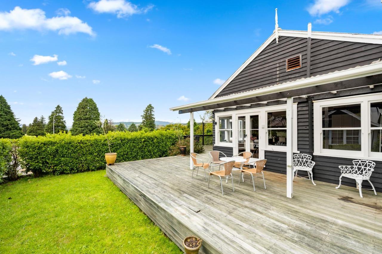 Springfield Rise Lodge - Rotorua Holiday Home Exterior foto